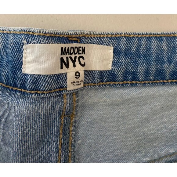 2 pairs Shorts Boho Style Embroidered & Two-Tone Denim Womens Size 9 - Picture 3 of 16